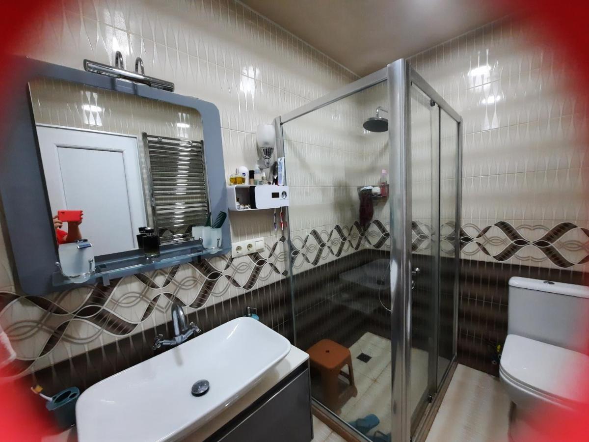 Apartment Desi With Sea View On The Beach In Batumi Exterior photo